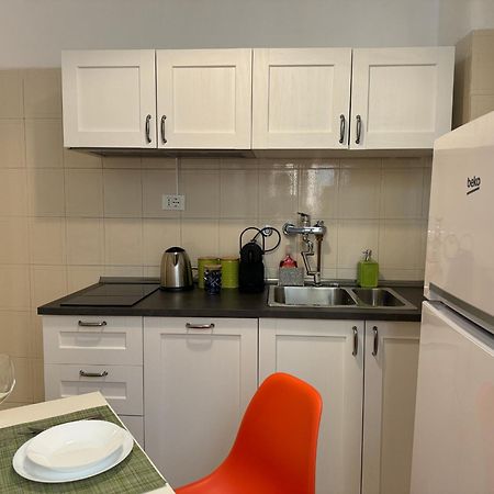 The Best Rent - Spacious One-Bedroom Apartment Near Colosseum 罗马 外观 照片