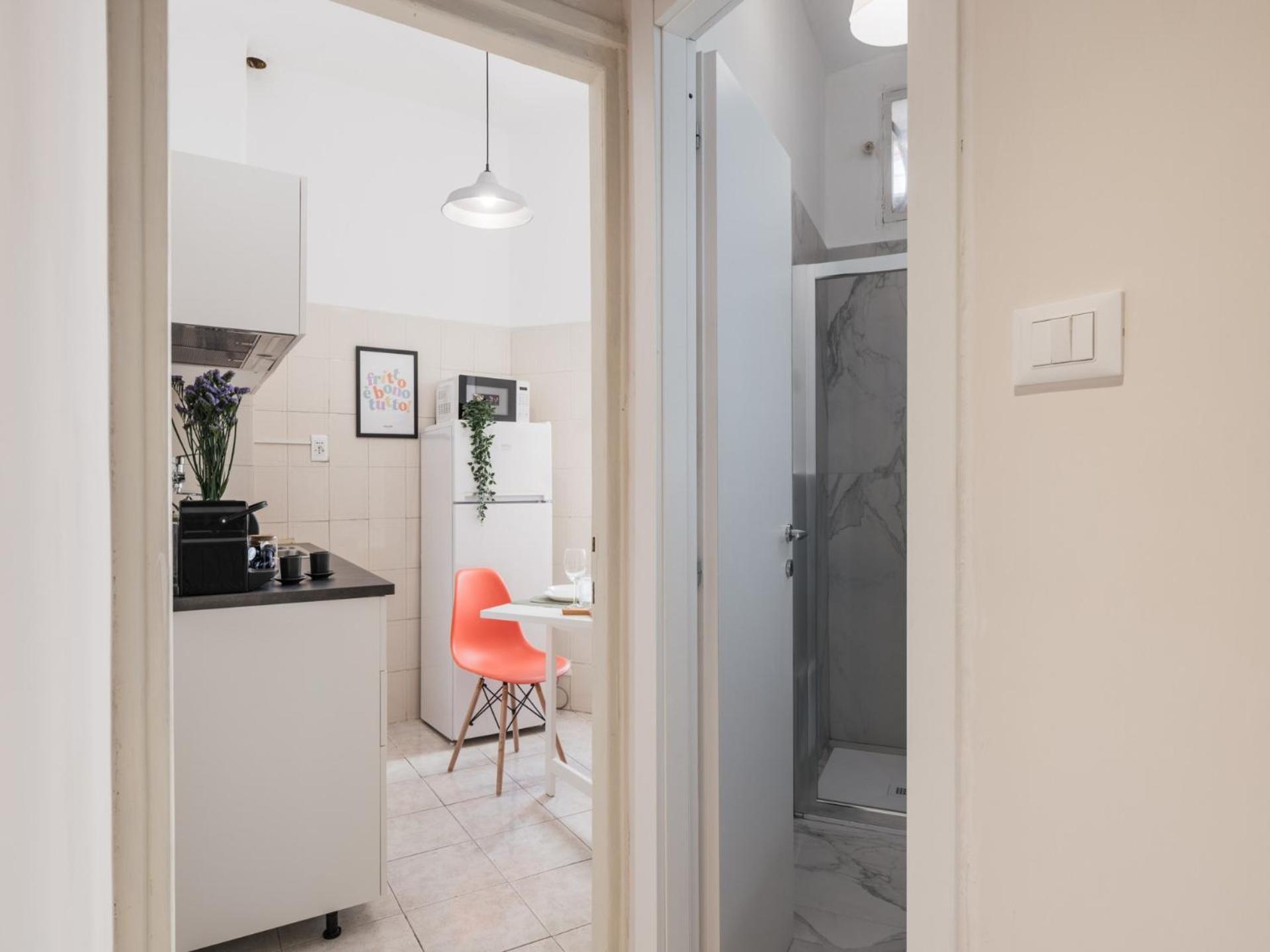 The Best Rent - Spacious One-Bedroom Apartment Near Colosseum 罗马 外观 照片