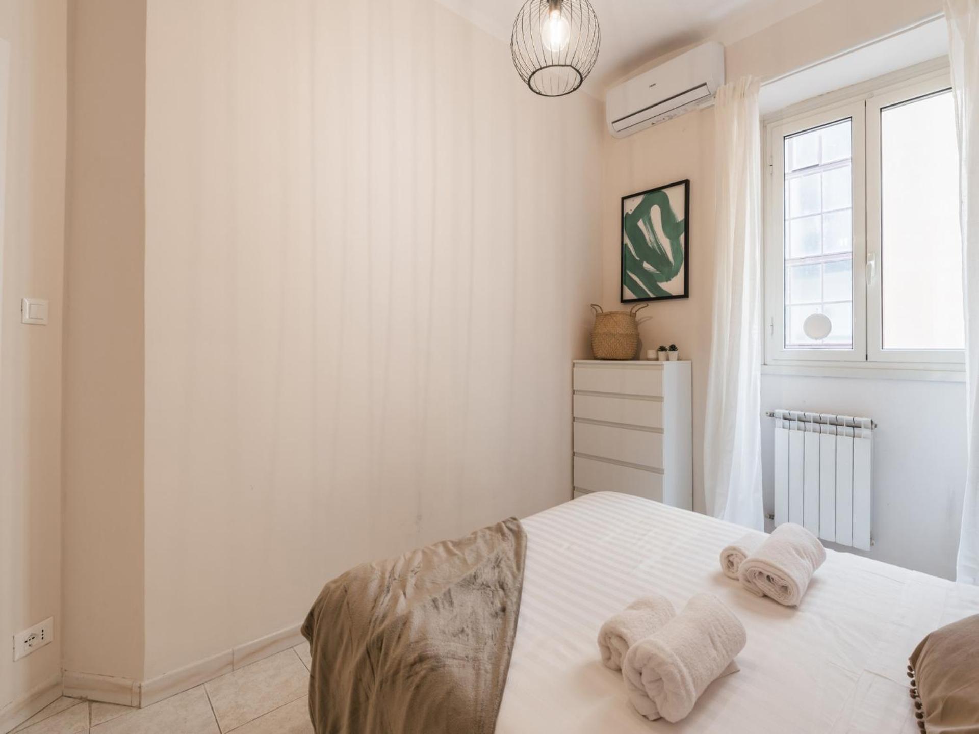 The Best Rent - Spacious One-Bedroom Apartment Near Colosseum 罗马 外观 照片